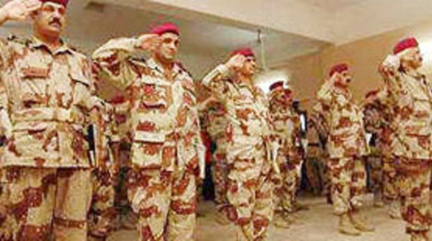 K&uuml;rtler, peşmerge ordusunun startını verdi