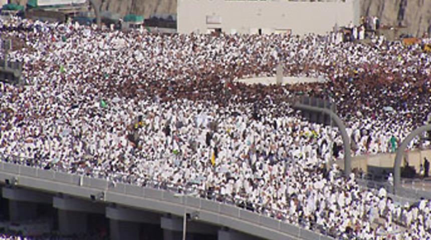 Diyanetin hac sınavı soruları eleştiriliyor