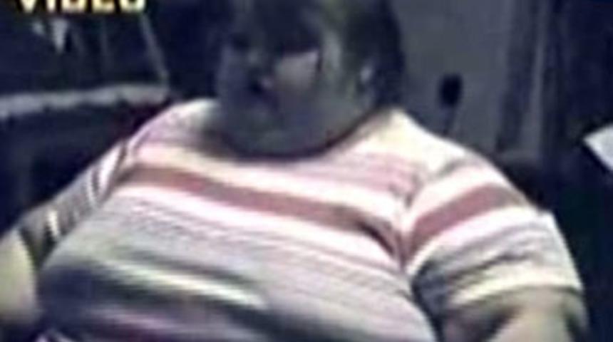 7 yaşında 200 kilo olan kızın yaşam m&uuml;cadelesi