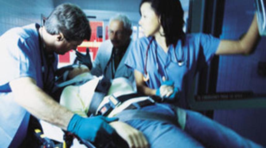 Bakanlık'tan 'acil hasta' fır&ccedil;ası