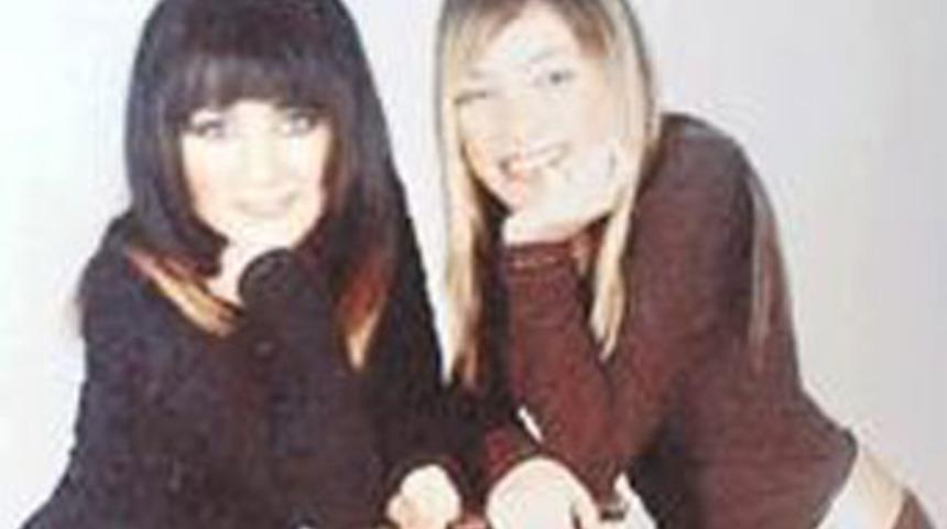 Esenler'de anne kızı katlettiler