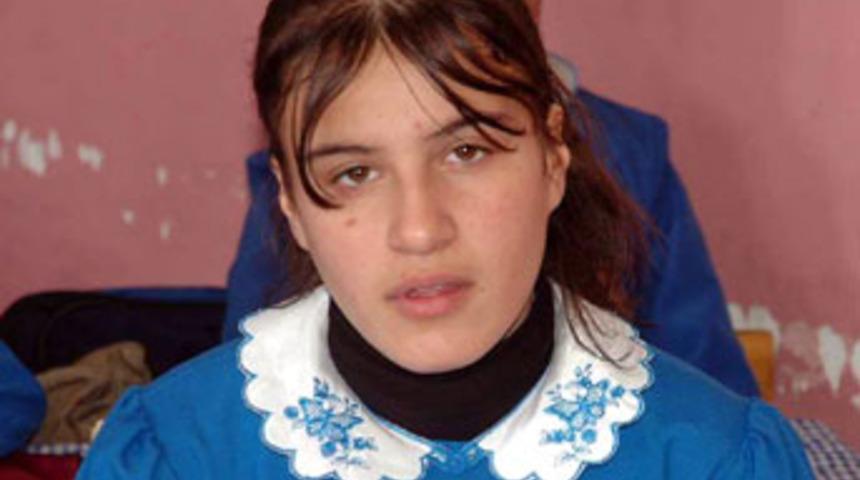 14 yaşında hala n&uuml;fus c&uuml;zdanı yok