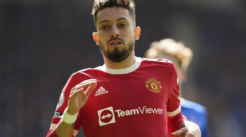 Alex Telles, Al-Nassr’a imzayı attı