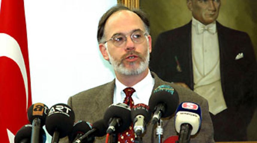 "PKK'ya silah sağlamıyoruz"