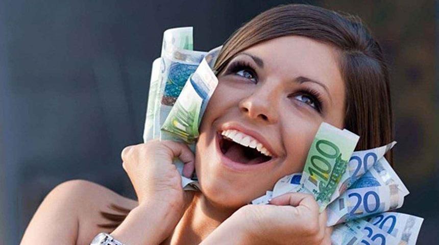 Hem cüzdanları dolacak hem de yüzleri gülecek! Ağustos ayına zengin girecek burçlar belli oldu