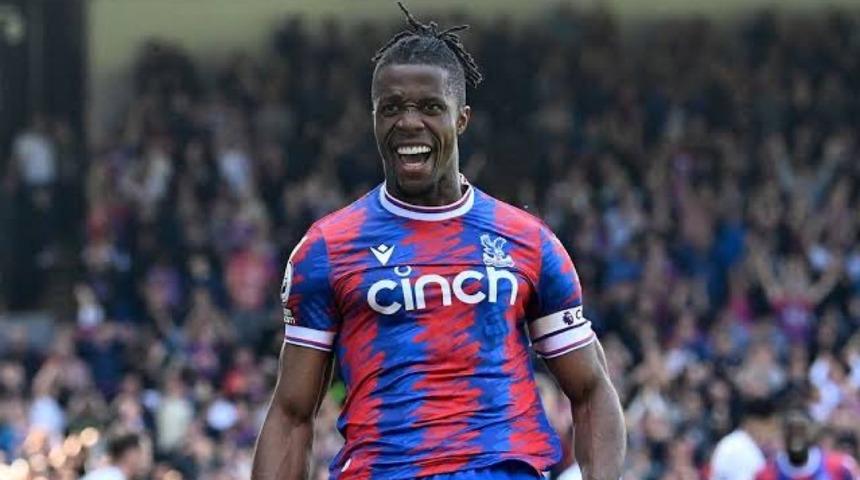 Galatasaray'ın yeni transferi Wilfried Zaha kimdir, nereli? Wilfried Zaha hangi takımlarda oynadı? Cimbom'dan Fenerbahçe'ye transfer çalımı