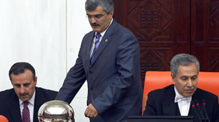 İlk tur oylama yapılıyor 