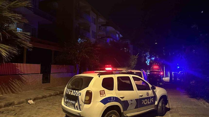 Hırsız girdiği evden askeri personelin silahını çaldı