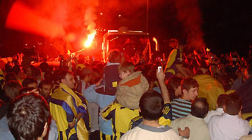 Fener'in derbi sevinci