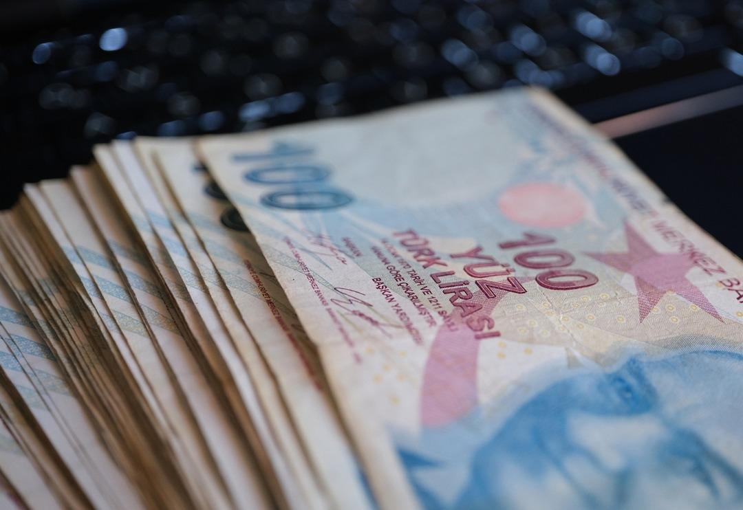 Kat kat arttırdılar! Bankalar 10 bin TL veriyordu: Emekli promosyon &ouml;demelerinde yeni d&ouml;nem, harekete ge&ccedil;tiler&hellip;