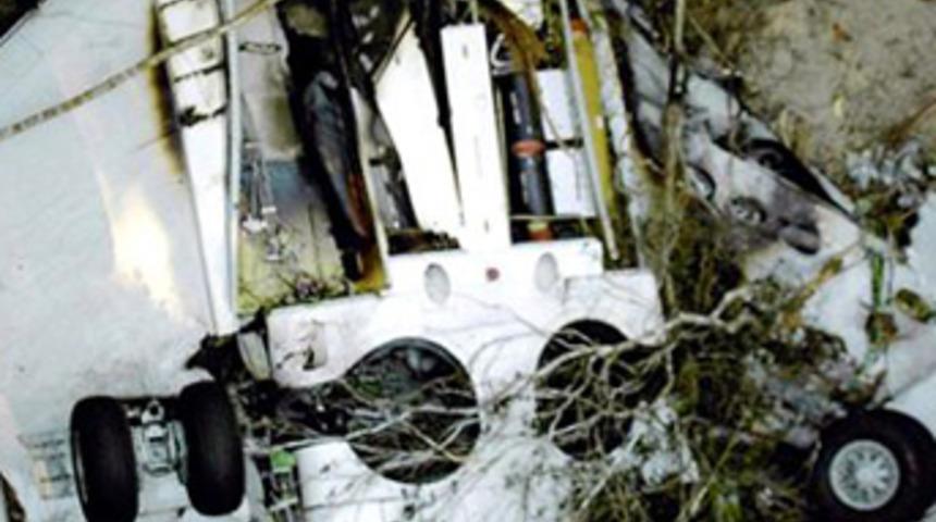 İran'da askeri u&ccedil;ak d&uuml;şt&uuml;: 36 &ouml;l&uuml;