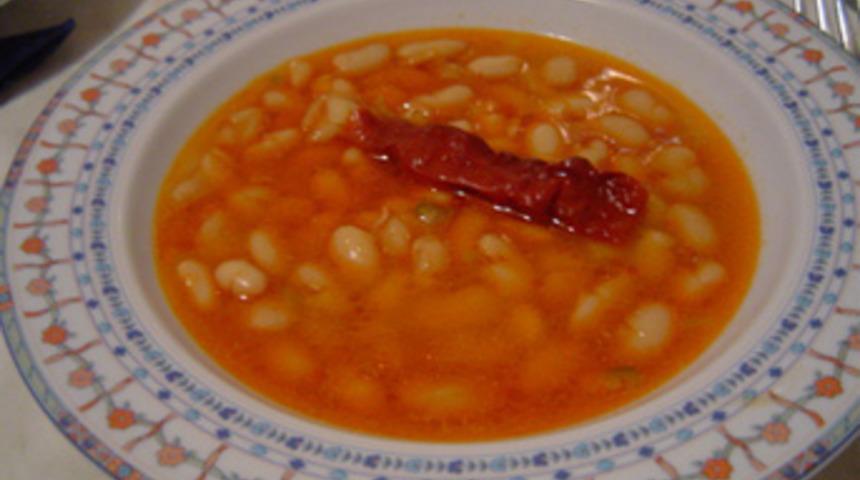 Kuru fasulye kemikleri ve sinirleri g&uuml;&ccedil;lendiriyor