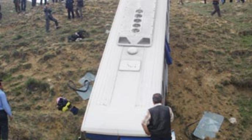 &Ccedil;ankırı'da tarafik kazası: 43 yaralı