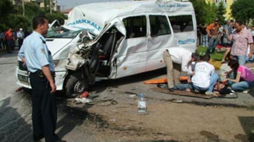 Denizli'de zincirleme trafik kazası
