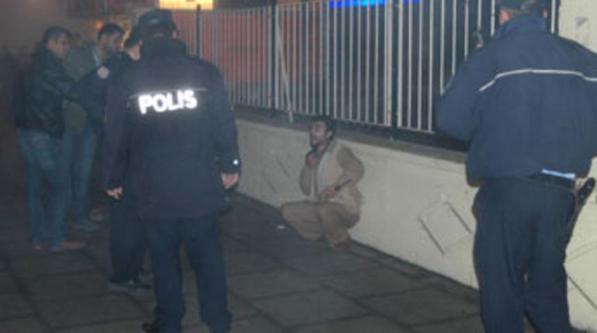 &Ccedil;orlu'da intihar şov