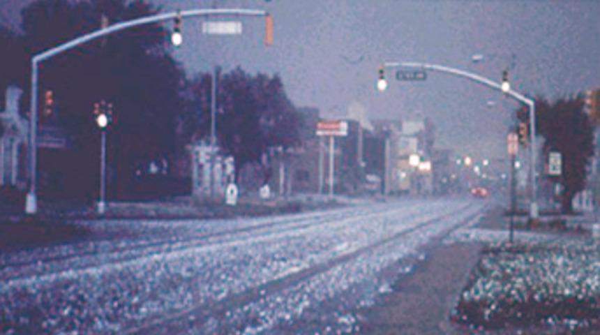 &Ccedil;in'de yumurta b&uuml;y&uuml;kl&uuml;ğ&uuml;nde dolu yağdı