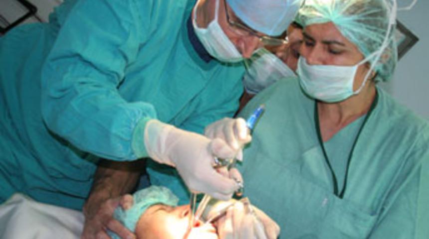 Diş tedavisinde bulaşıcı hastalıklara dikkat