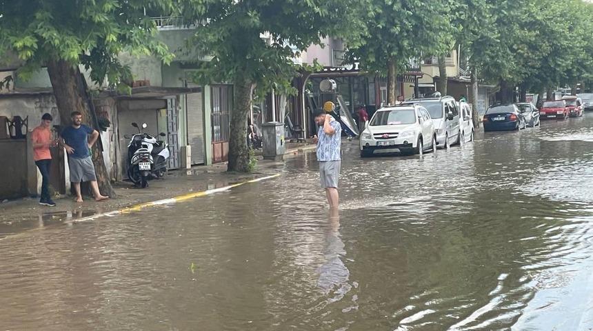 Tokat’ta etkili olan sağanak yağış hayatı olumsuz etkiledi