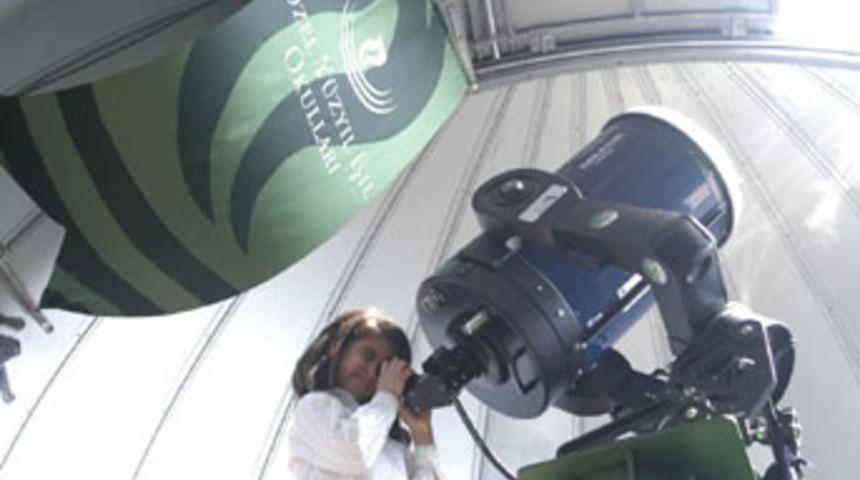 Y&uuml;zyıl Işıl Okulları'nda astronomi şenliği