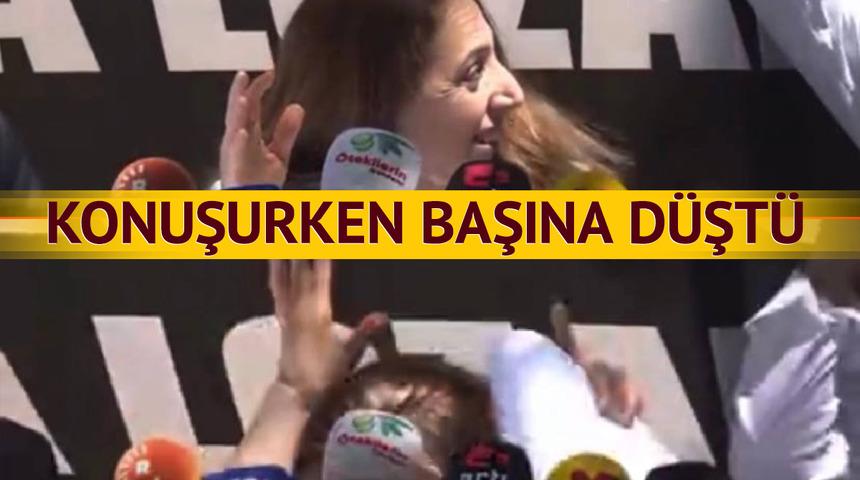 DBP Eş Genel Başkanı Aydeniz konuşurken başına platform düştü! Lozan Antlaşması hakkında basın açıklaması yapıyorlardı...