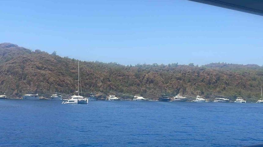 Rodos Adası’ndaki yangınlar Marmaris koylarındaki yat sayısını arttırdı