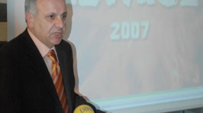 DTP'li Aydoğdu &ccedil;ark etti