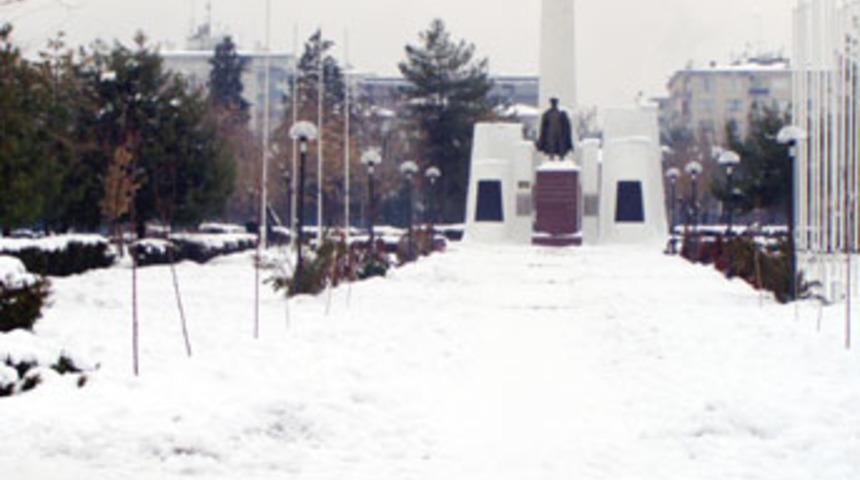 Diyarbakır'da Sibirya soğukları
