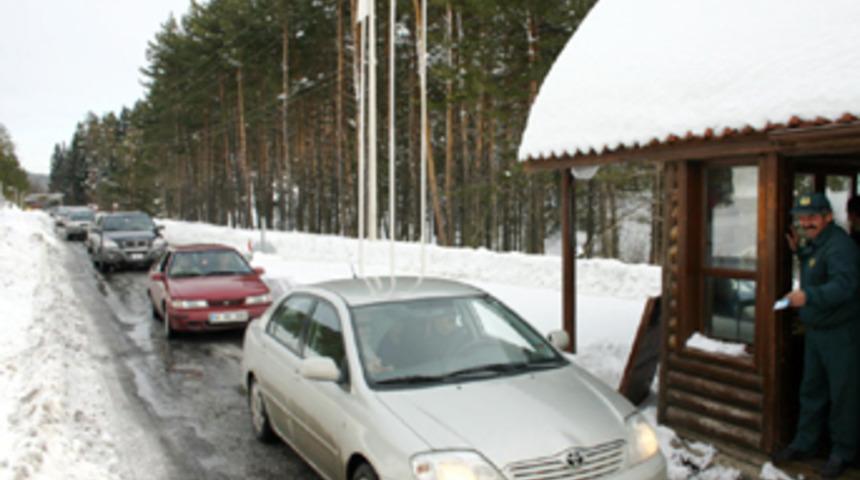 Abant'ta trafik fel&ccedil; oldu