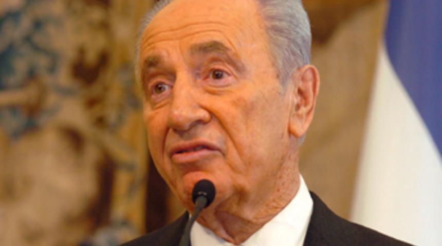 Perez, İran'a karşı "kavgacı" olmak istemiyor