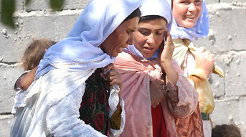 Evlenmeden ilişki yaşayan kızını &ouml;ld&uuml;rd&uuml;