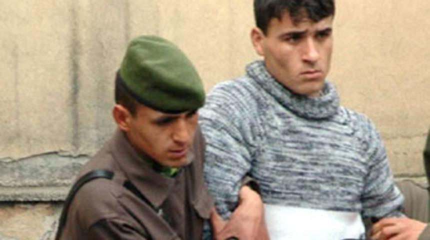 "Beni tahrik etti, keserle vurdum"