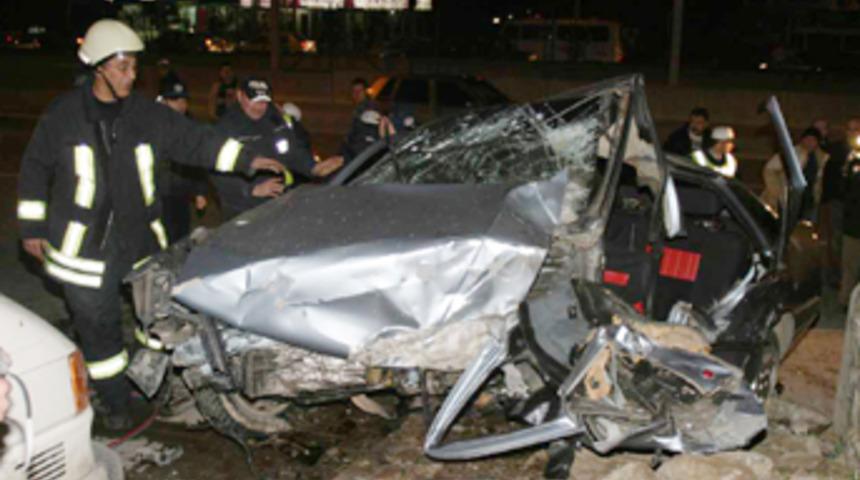 Bursa'da hızla gelen facia: 2 &ouml;l&uuml;, 2 yaralı