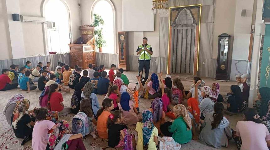 Germencik’te 70 öğrenci trafik dedektifi oldu