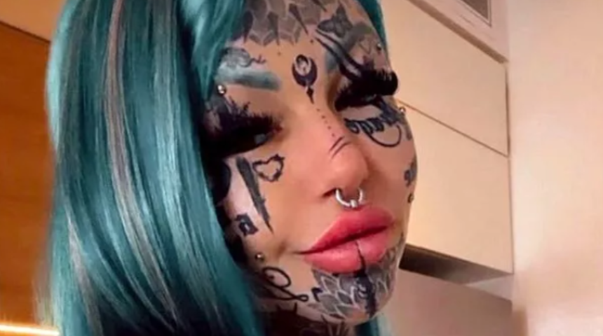 Dövme modeli Amber Luke’u kimse durduramıyor! Daha fazla mürekkep için kolları sıvadı... “Kör oldum ama pişman değilim”