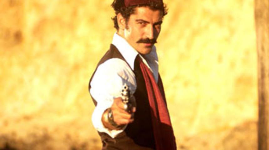 T&uuml;rk filmleri arasında gişe yarışı yaşanıyor