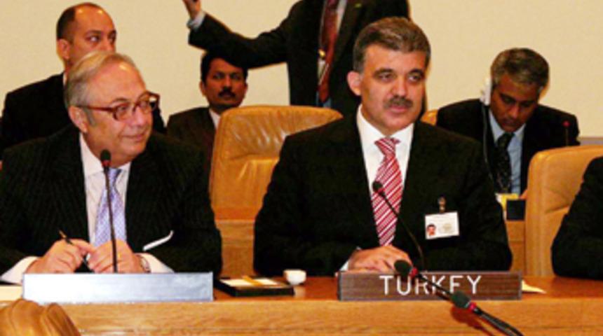 "Ermeni iddialarıyla m&uuml;cadele &ccedil;aba gerektirir"