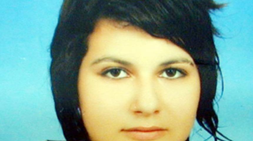 Kız arkadaşını &ouml;ld&uuml;rd&uuml;kten sonra tecav&uuml;z etti