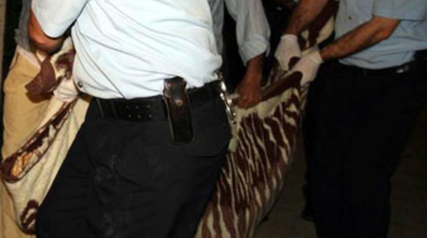 Astsubay ve sevgilisi &ouml;ld&uuml;r&uuml;ld&uuml;