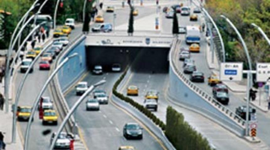 G&ouml;k&ccedil;ek'in altge&ccedil;itleri trafik kazalarını artıracak