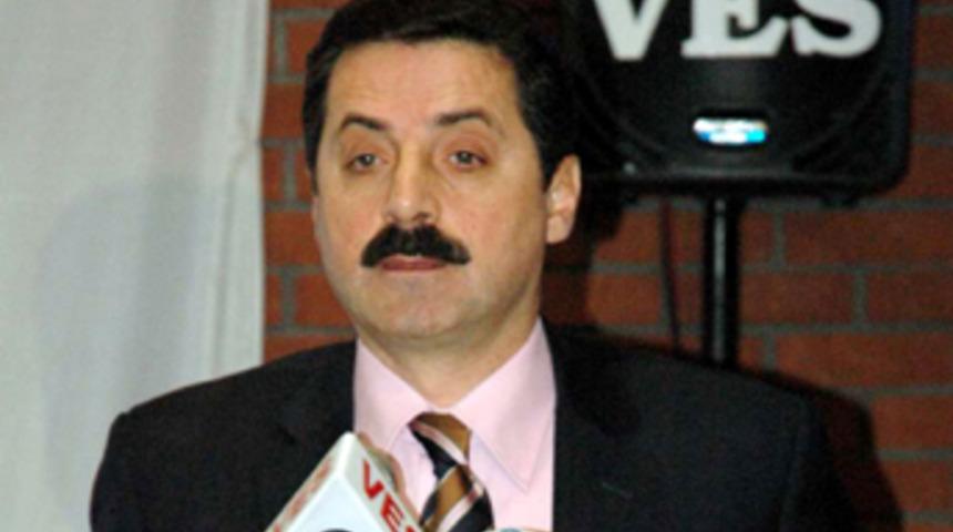 &Ccedil;elik: T&uuml;rkiye sol irticayla karşı karşıya