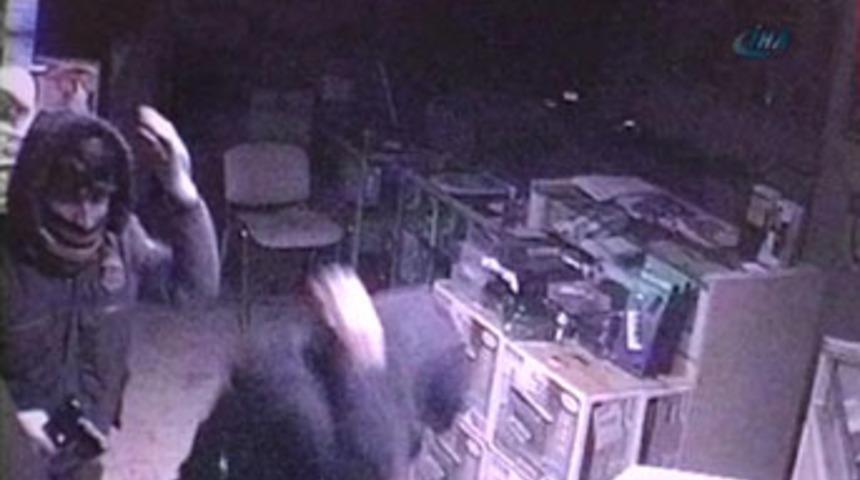 Sakarya'da silahlı ve maskeli soygun