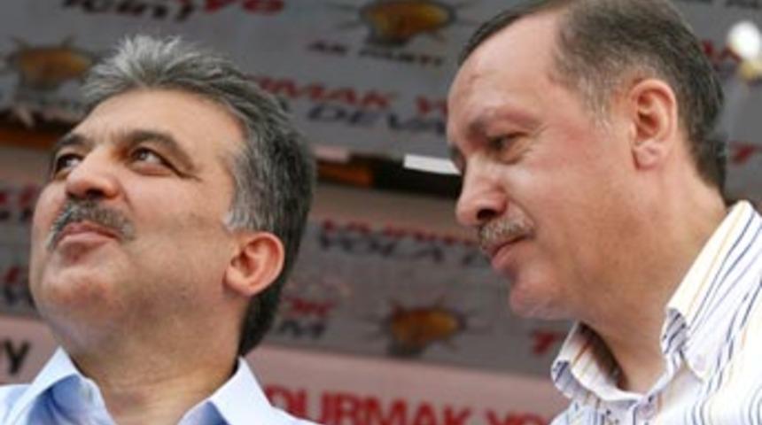 "Erdoğan ve G&uuml;l krizi tetikledi"