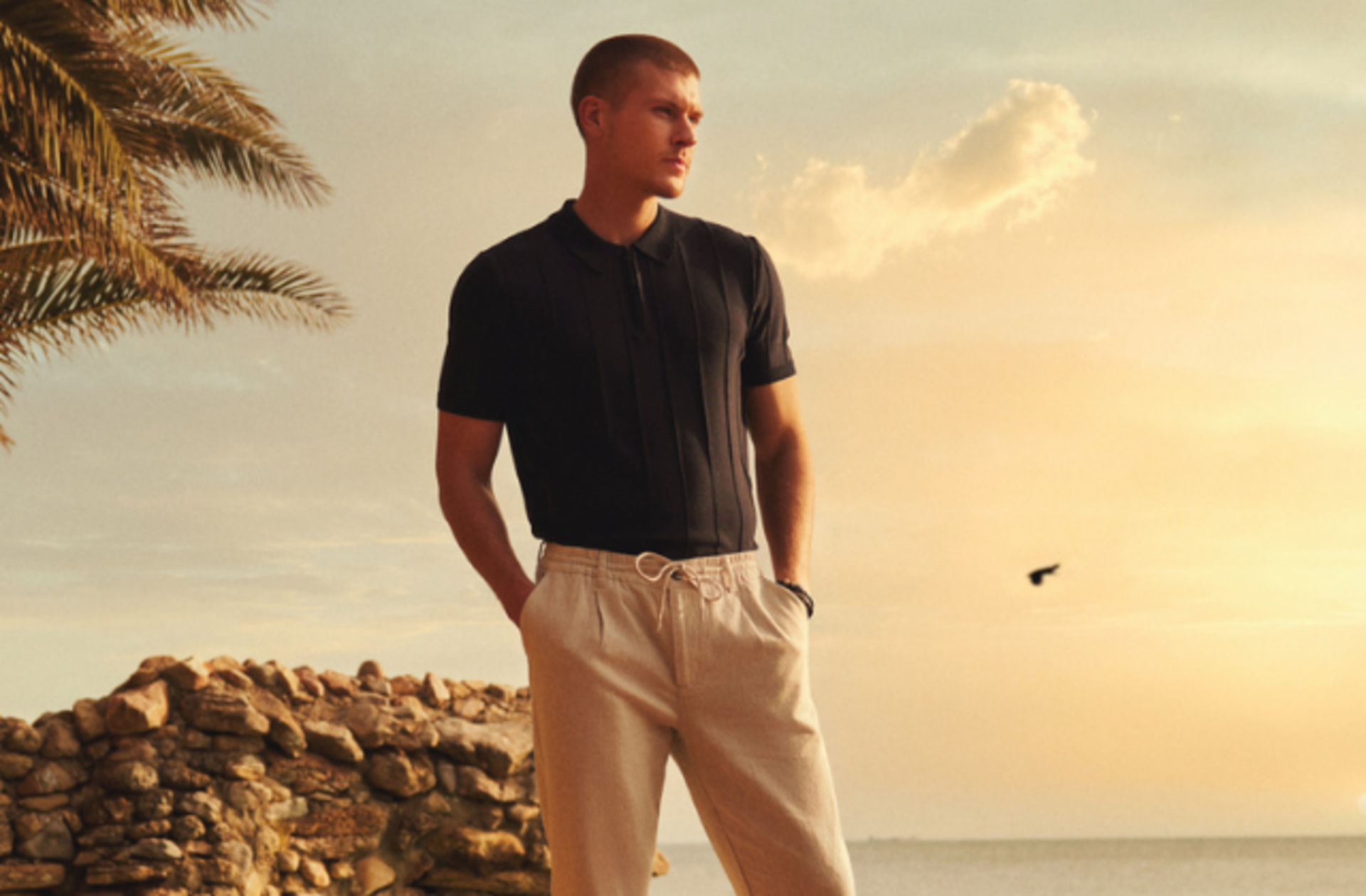 Hem rahat hem şık hissetmenizi sağlayacak! Erkeklerin tatil valizinde olması gereken parçalar