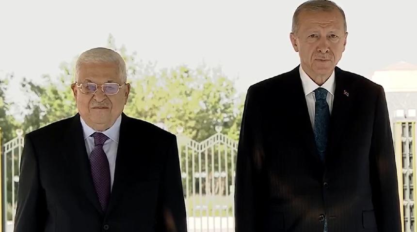 Cumhurbaşkanı Erdoğan, Filistin Devlet Başkanı Mahmud Abbas'ı resmi törenle karşıladı