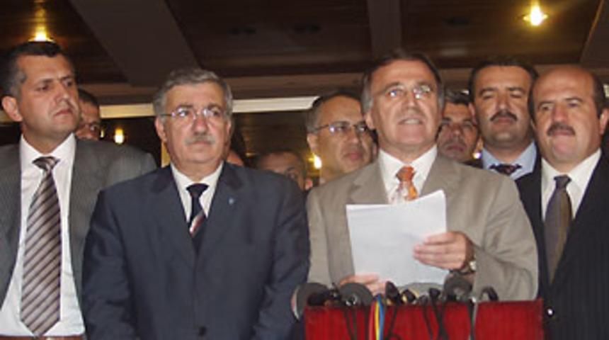 Kamu s&ouml;zleşmelerinde g&ouml;r&uuml;şme yarına ertelendi