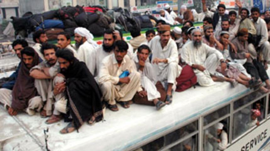 Yanlış otob&uuml;se bindi, 25 yıl sonra ailesine kavuştu