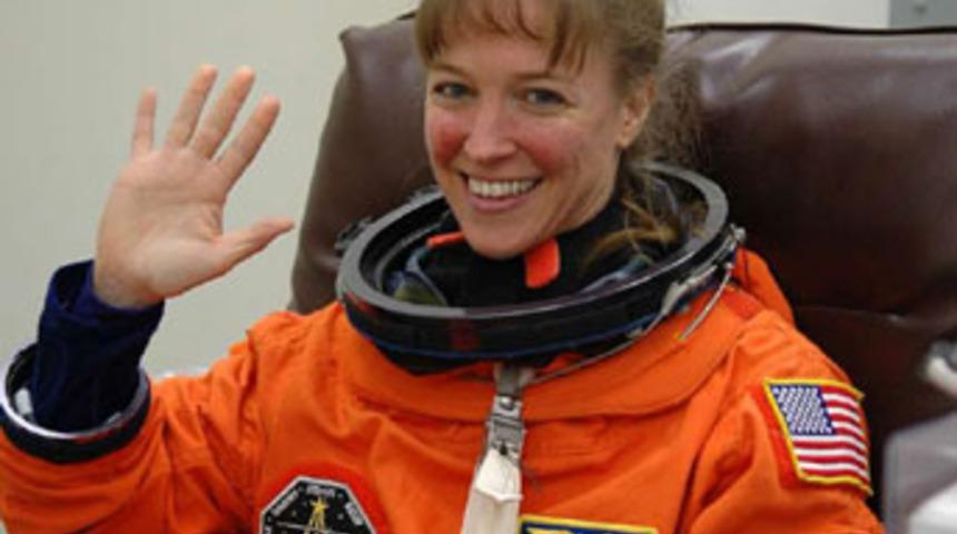 Kadın astronot kıskan&ccedil;lık krizi ge&ccedil;irirse...