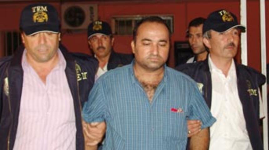 Gazeteci Erg&uuml;n Poyraz tutuklandı