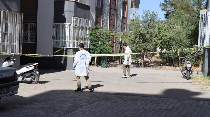 Kilis'te bir zanlı tartıştığı kişiyi tabancayla vurarak öldürdü