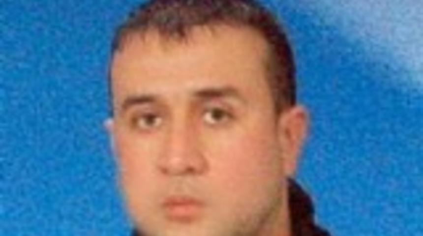 Silah zoruyla ka&ccedil;ırılan m&uuml;zisyen oğlunu arıyor